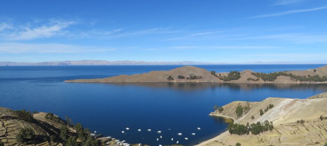 Lac Titicaca, entre Bolivie et Pérou Lac Titicaca, entre Bolivie et Pérou